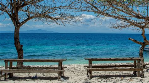 Top Hotels in Dipolog from $13 .